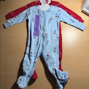 9 piece baby gift set 3 hats, 3 mittens and 3 socks #babyshower #newborn